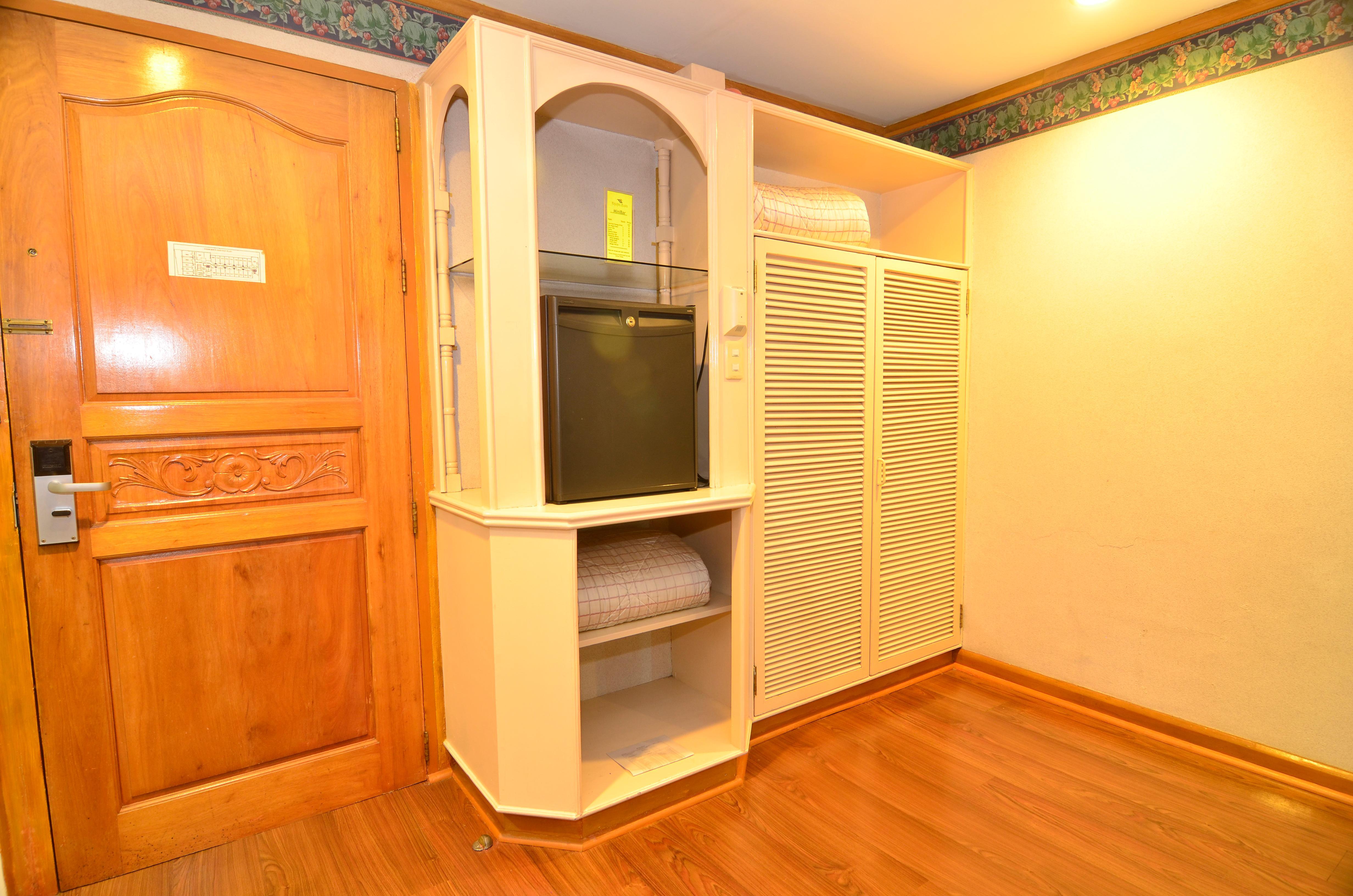 Holiday Plaza Hotel Cebu Екстер'єр фото