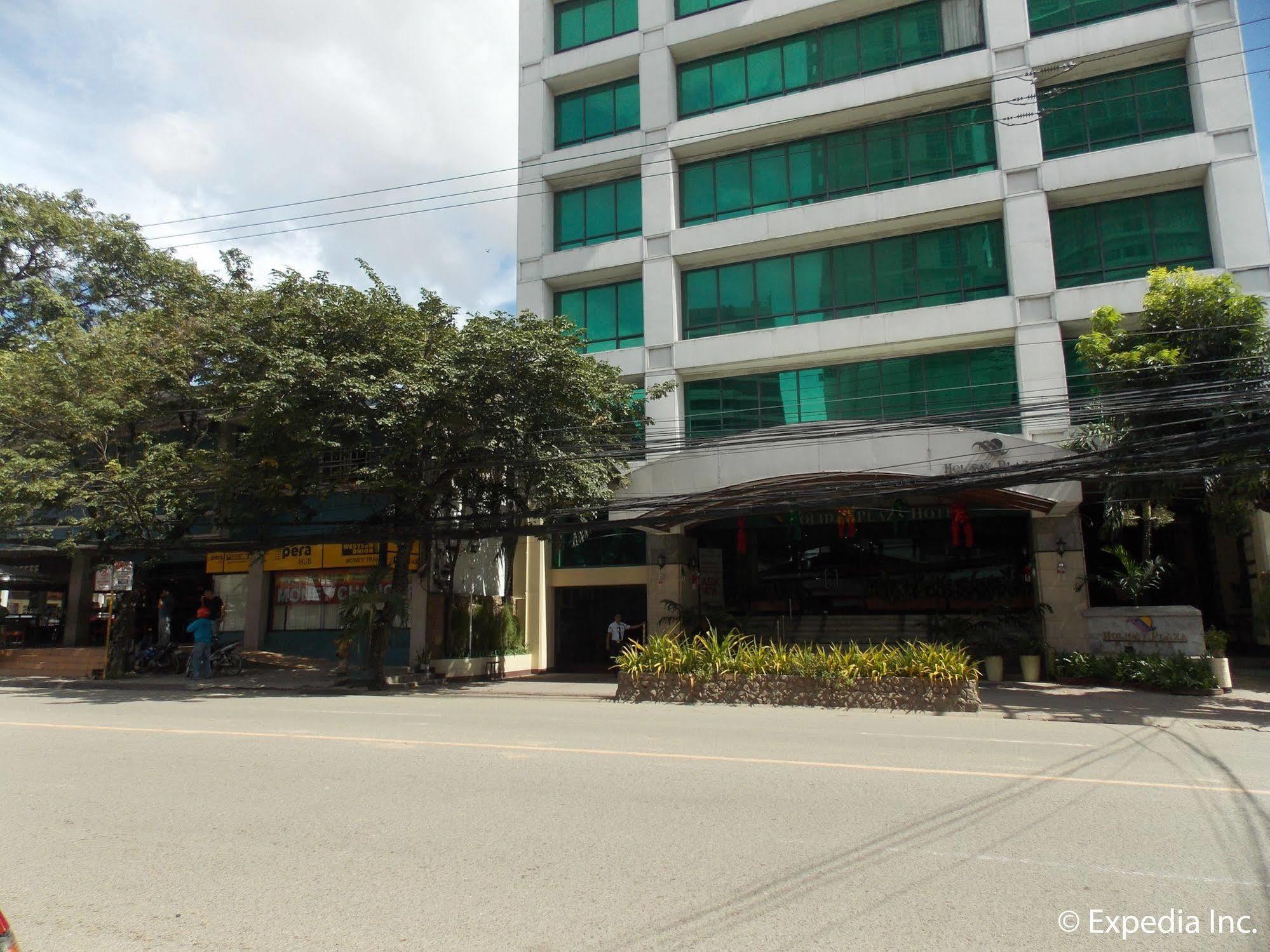 Holiday Plaza Hotel Cebu Екстер'єр фото